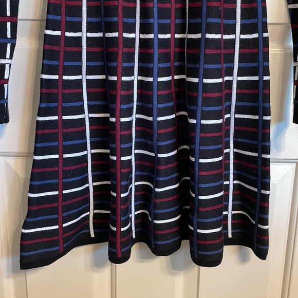 BCBGeneration Long Sleeve Sweater Dress with Windowpane print - Picture 3 of 4